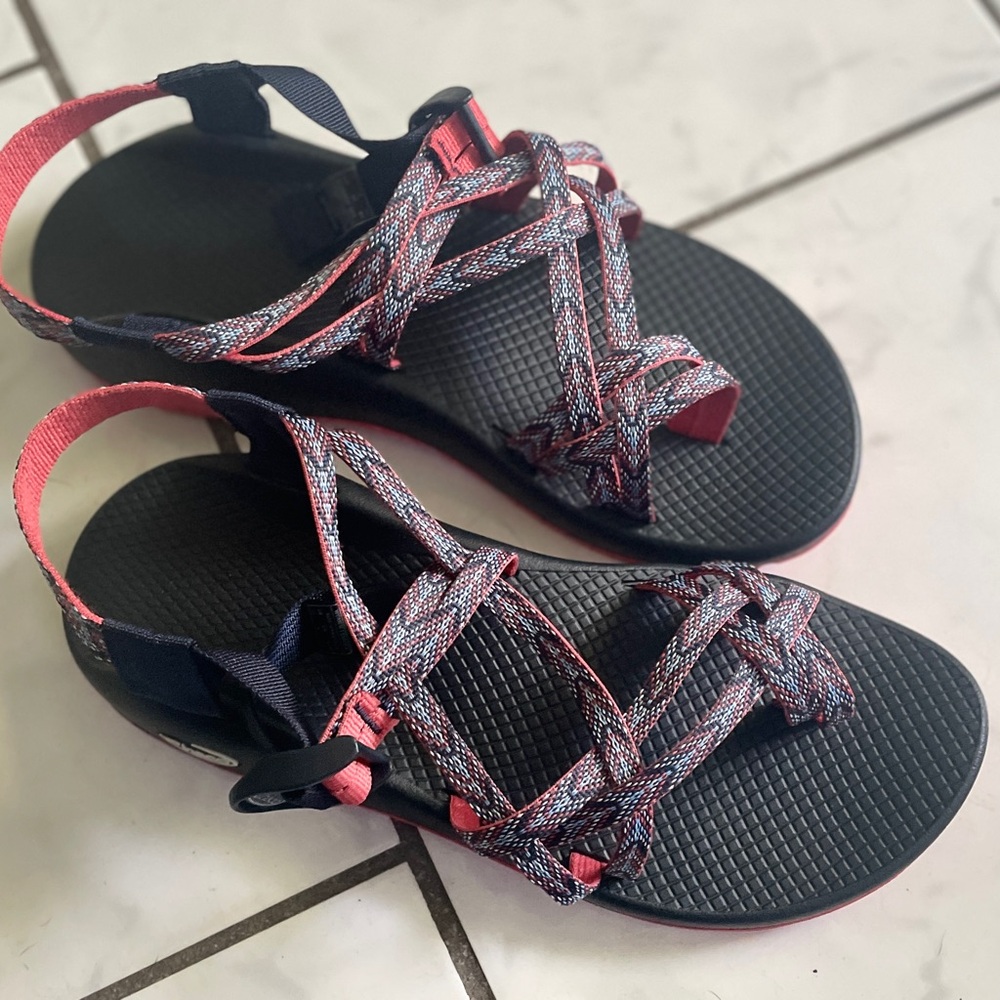 Chaco Stylish Black and Pink Sandals